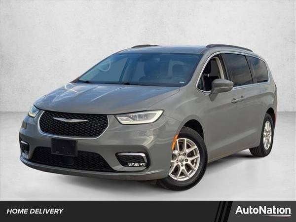 2022 Chrysler Pacifica Touring L  AUTONATION 1