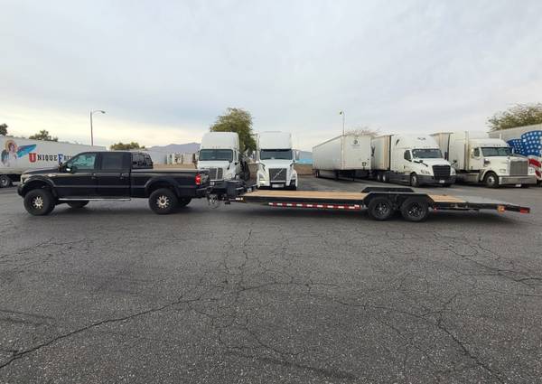 Hot Shot Trucking, usted llama y nosotros se lo transportamos (Las Vegas)63860184194563120