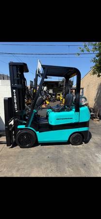 Forklift 1