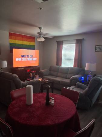 Gay male looking for same roommate 1