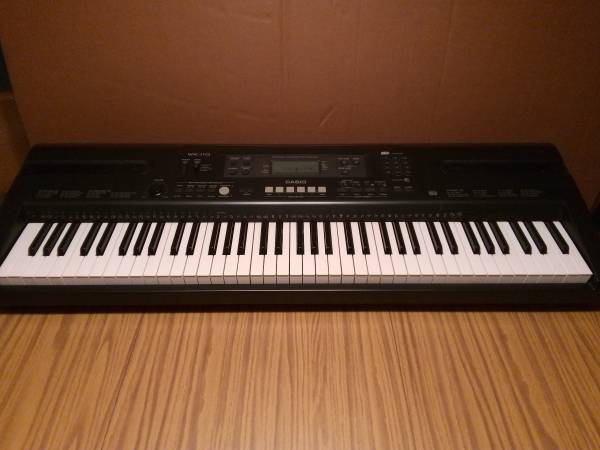 WK110 Casio Keyboard 1