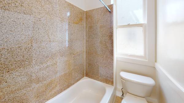 $1,595 / 281ft2 - ¡Estudio Hermoso con Mucha Luz! Unidad 304 (centro / cívico / van ness)63847021389825123