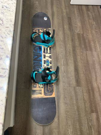 Gnu carbon credit series snowboard size 159 1