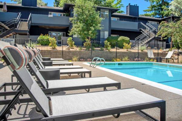 $1,849 / 2br - 900ft2 - Home is Where the Amenities Are! Tour Today! (Old Southwest Reno, Skyline, Reno (city))63682291921409121
