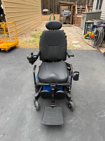 Invacare power mobility chair 1