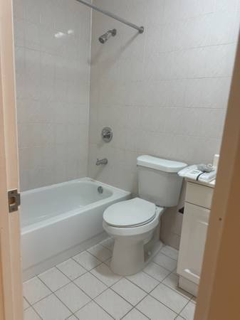 $1,000 / 2br - 0700ft2 - 2 bed 1 bath appartment -$1600 a month (Desert Hot Springs)63758413990915124