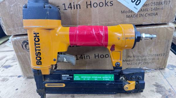 Stanley Bostitch 18ga brad nailer 1