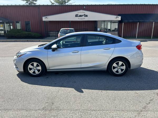 2017 CHEVROLET CRUZE LS AUTO - $9,995 (South Burlington vt)63622657910787124