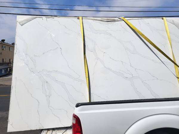 Jumbo Size Slab Quartz for sale for countertops 1