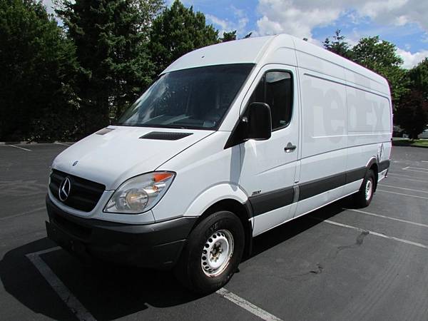 2011 MERCEDES-BENZ SPRINTER 2500 WORK VAN - $7995.0063623443852931122