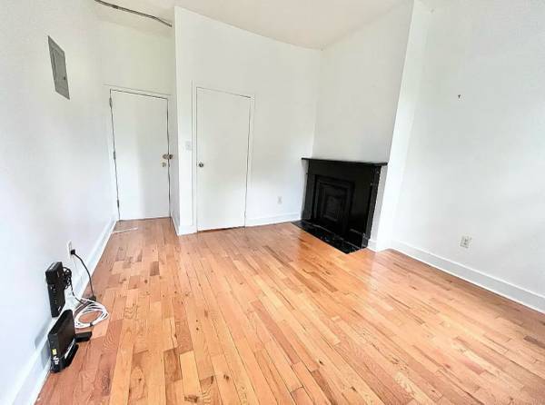 パソ　Paso SV-K11BI(GOLD) 1LDK 💫Lovely 1 Bedroom Apartment… - apts/housing for rent