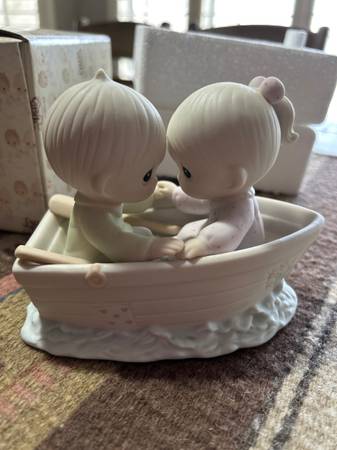 👼Precious Moments Friends Never Drift Apart🚣 - NEW in Box 1