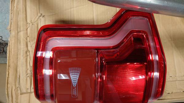 FORD F 150 TAIL LIGHT (2016)-NEW 1