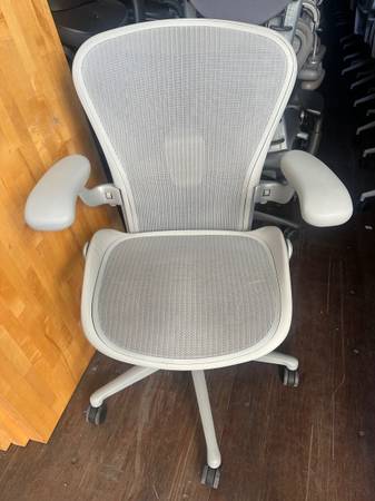 Herman Miller Aeron remaster mineral chairs 1