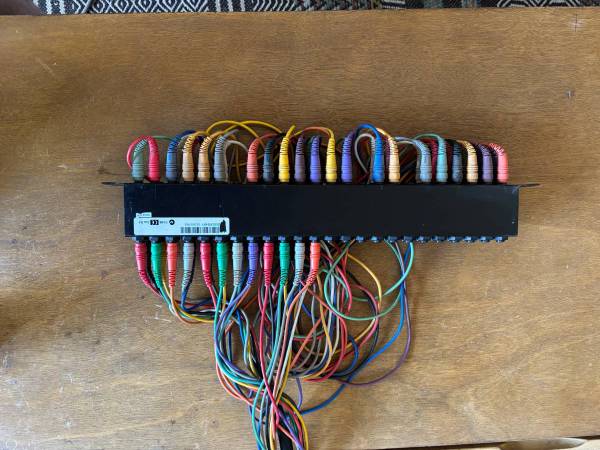 DBX PB-48 48 48 Point Patch Bay/Patchbay Including Cables! Rack
