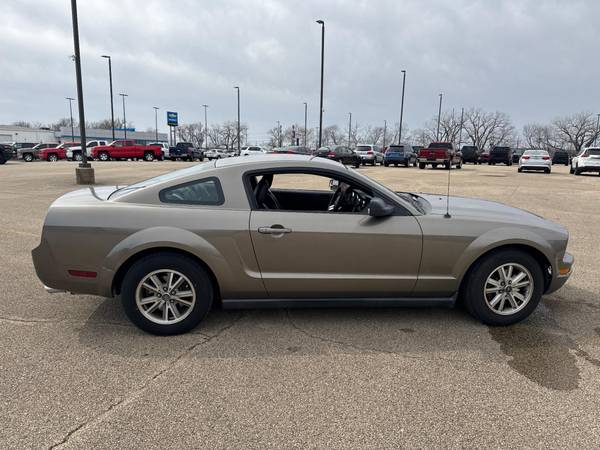 Ford Mustang CHOICE: convertible OR Coupe NOT convertible - $3,800 (HAMMOND)63618752434435120