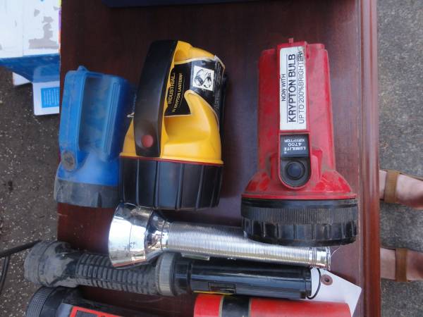 Gran lote de linternas vintage de kriptón Maglight + - $25 (FEDERAL WAY)63471420327041121
