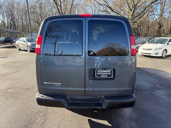 2015 Chevrolet Express LS 2500 (Gris) - $15,99763617434955265124