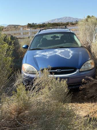 2002 Ford Taurus Wagon Blue 1