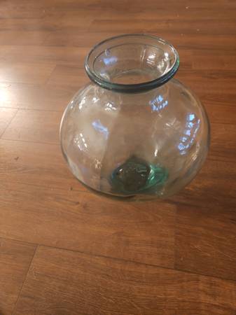 LARGE VASE BLOWN GLASS HEART SHAPED CLEAR 14" TALL 1