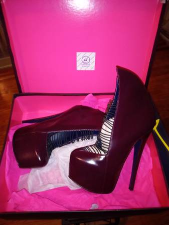 NEW IN BOX AUTHENTIC LONDON TRASH SHOES FOR WOMEN - LT-CRIME BRGLT 6 M 1