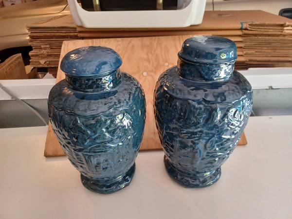 Ginger jars with lids 1