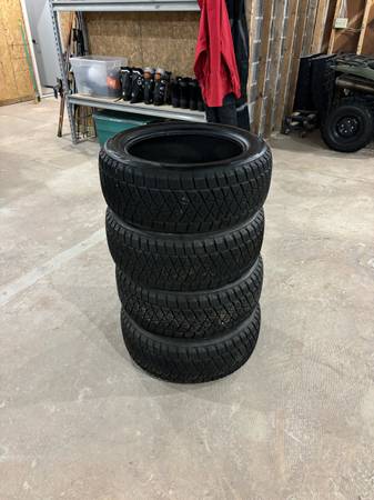 Like New Bridgestone Blizzak Winter Tires 1