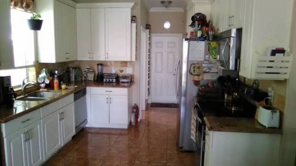 $650 Furnished room with porch, quiet safe home 1