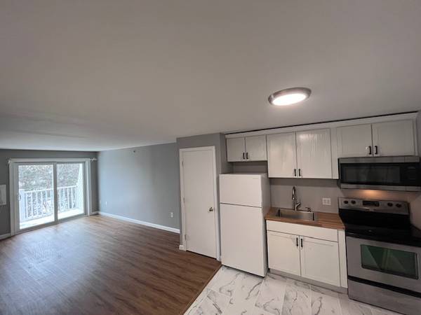 $2,095 / 1br - 569ft2 - 1 Dormitorio/1 Baño RECIENTEMENTE Reformado Condominio - NEWBURYPORT, MA (Seabrook)63656178434177124
