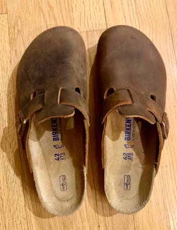 Birkenstock Softbed Boston Leather Clogs 1