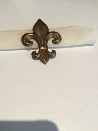 Vintage Coat of Arms Pin 1