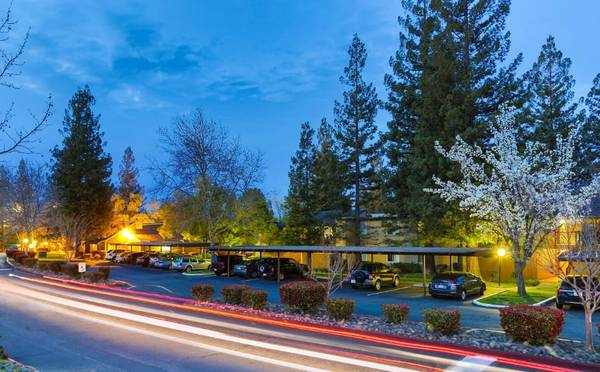 $2,206 / 2br - 875ft2 - Located in Sacramento, Playground, 2/BD (11325 Quartz Dr, Sacramento, CA)63961340459394121