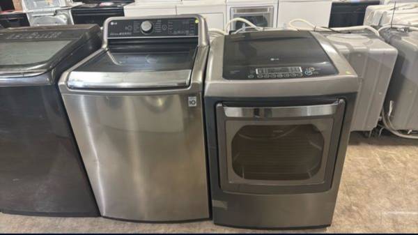 LG WASHER AND DRYER SET 1