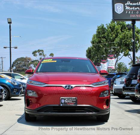 2020 Hyundai Kona Limited DCT FWD, rojo pulso - $15.995 (concesionario sin cargo por basura)63470046875779122