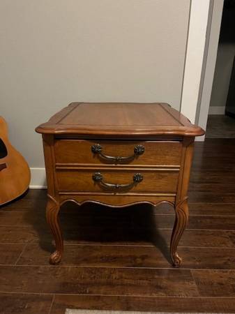 End table 1