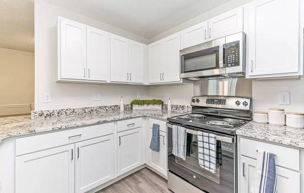 $1,579 / 1br - 974ft2 - Spacious, comfortable 974 Sq Ft 1 bed, 1 bath! Now showing! (Lithonia)63963858943747123