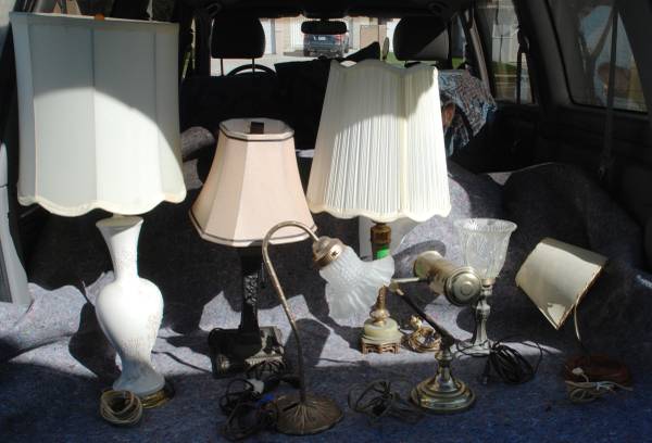 7 Vintage Lamps all Working 1