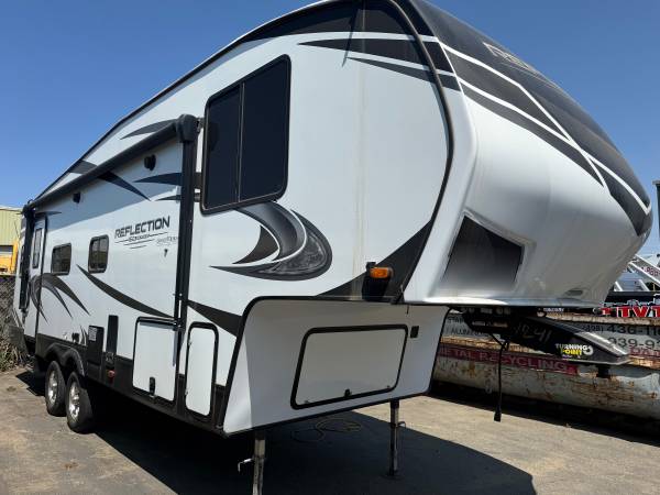 2020 Grand Design Reflection 1