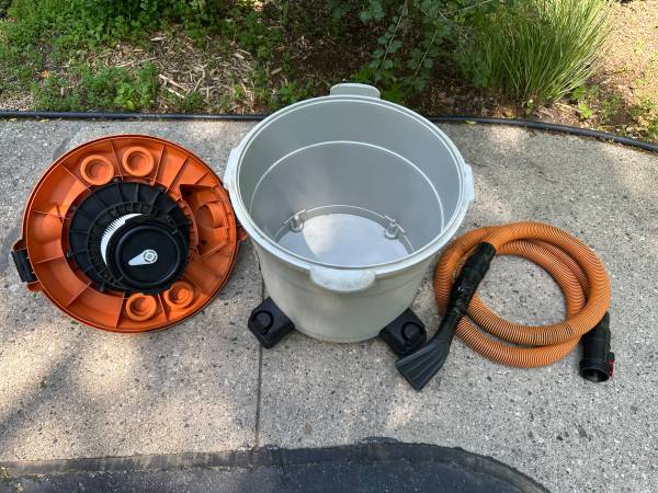 Aspirador húmedo y seco RIDGID Shop, 16 galones, filtro nuevo - $50 (Waukesha)63470465462659122