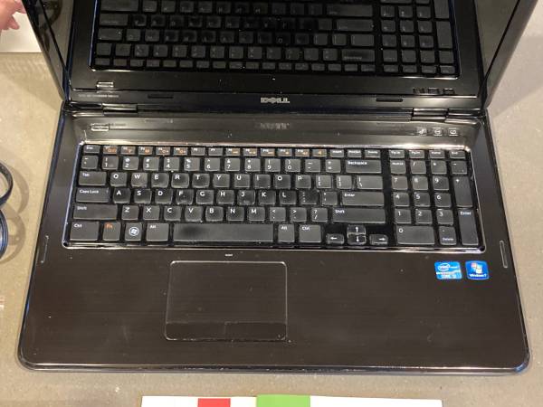 Dell Inspiron N7110 17R Laptop i17R-7626DBK (for parts) - $15 (Frances)63440542605441122