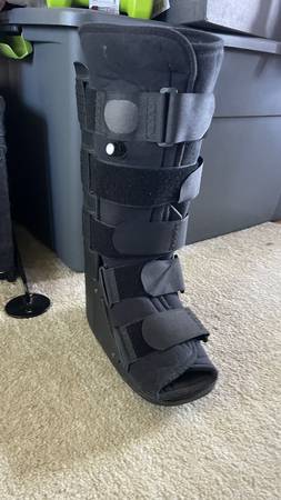 FREE tall walking boot size medium. 1