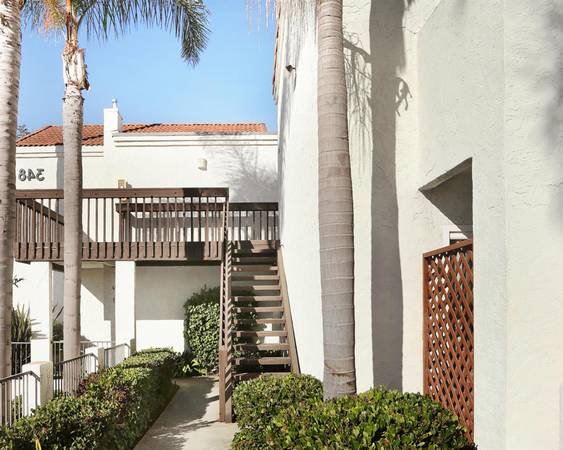 $2,950 / 1br - Enjoy the Rides, Shows & Attractions, Pet Friendly + One Bedroom (Carlsbad Village)63998454455170124