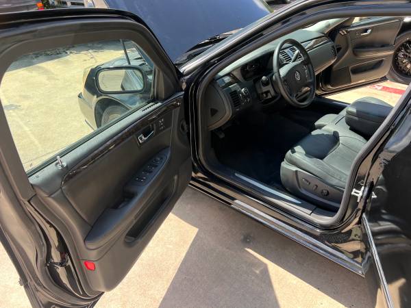 08 Cadillac DTS pocos kilómetros, limpio y confiable - $6,500 (45 norte west rd Aldine mail rt)63617035754499121
