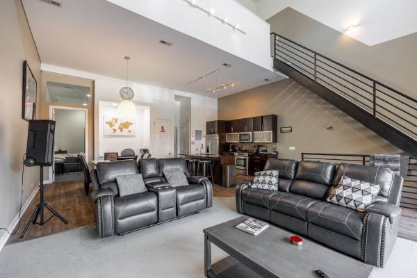 $6,900 / 4br - Super unique 2100 sq ft loft! 4 bed duplex w/ so much character (Fulton market)63959878633603120