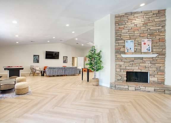 Holiday Look & Lease! Pick a Stocking & Save—Up to 1 Month Free 🎁 1