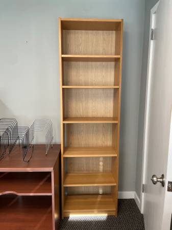 Free bookcase 1