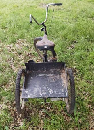 Adult Tricycle w/ storage and towing capabilities - $150 (Ector)63443439124355121