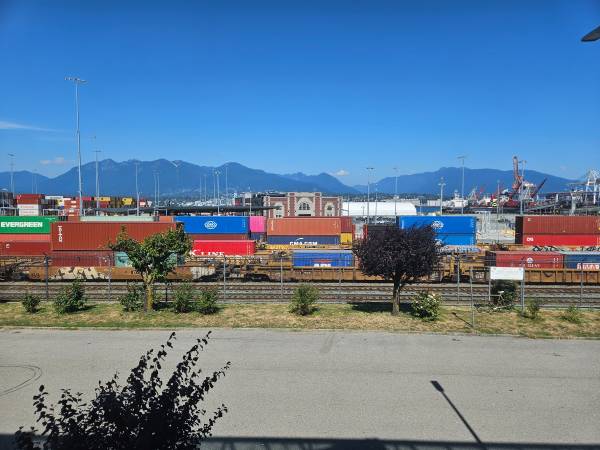 Office Space with Gorgeous Mountain Views 1