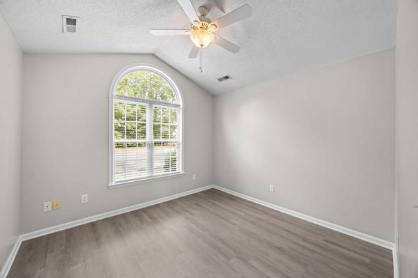 $193,000 / 2br - 940ft2 - Townhome For Sale in the Heart of New Bern!64215953512323123