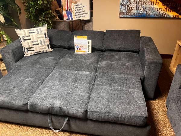 Brand new pull out sofa bed 1